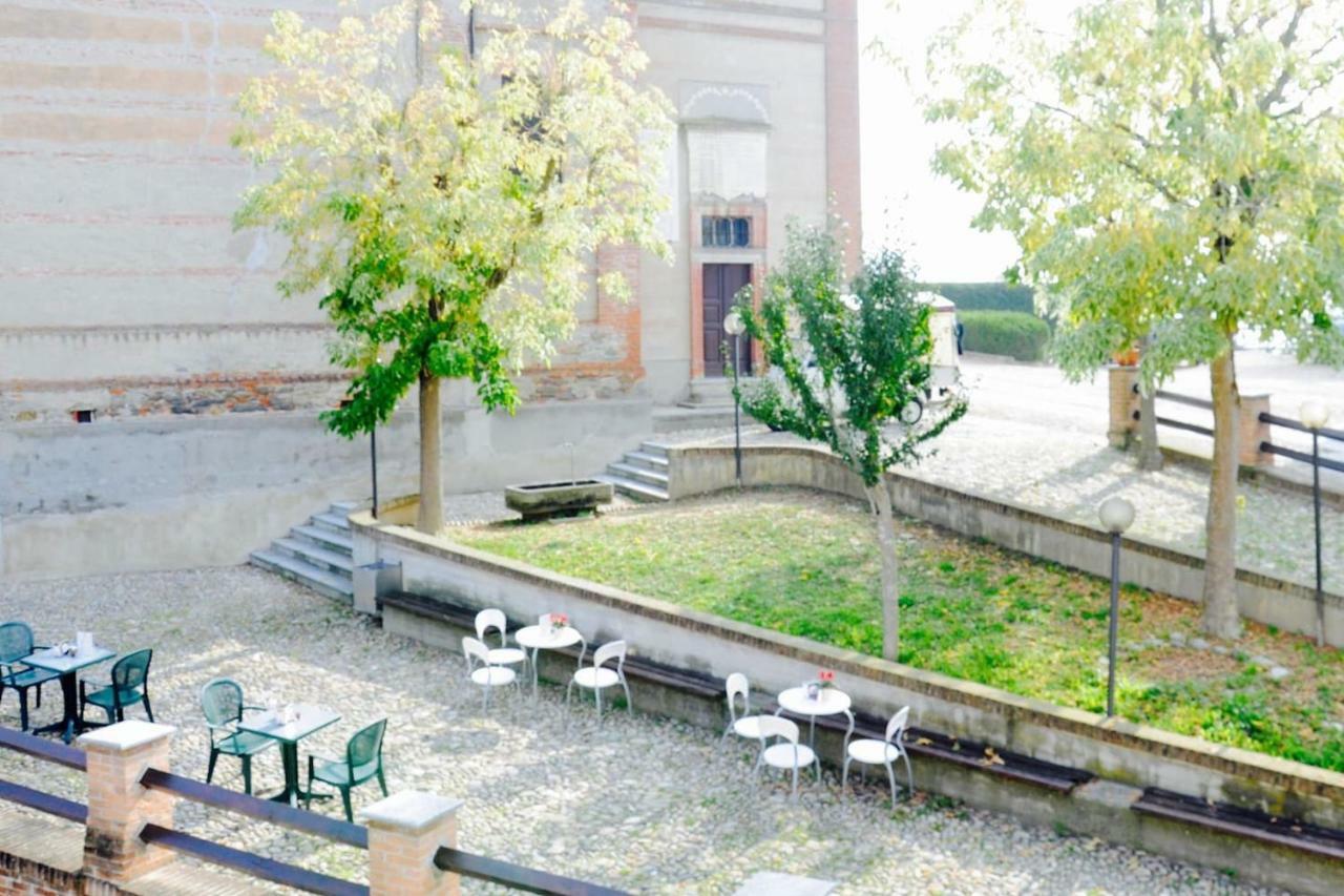 Casa Dei Nonni #Charminglanga Villa Grinzane Cavour Bagian luar foto
